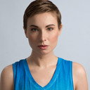 Nicole Fancher als Paddled Woman
