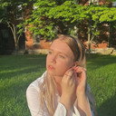 Amity Dolore als Girl