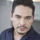 Bernardo Verdugo als Waiter