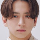 佐藤友祐 als Naoya Shinomiya