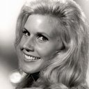 Mary Charlotte Wilcox als Mary Jane Beth Sue