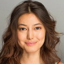 Dinara Baktybayeva als She