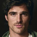 Jacob Elordi als Ian