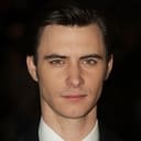 Harry Lloyd als Young Joe