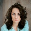 Karoline Teska als Paula