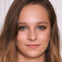 Molly Windsor als Martha