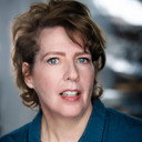 Elle Spencer als Ronda