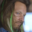 Len Kabasinski als Larry