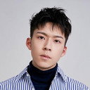Li Jialong als Lieutenant Jiang