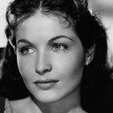 Yvonne Furneaux als Isobel Banning / Princess Ananka