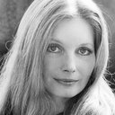 Catherine Schell als Nancy