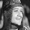 Nessim Nada als القائد الاول