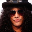 Slash als Self (uncredited)