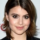 Sami Gayle als Refugee Daughter