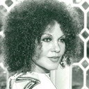 Cleo Laine als Self