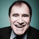 Richard Kind als Reporter