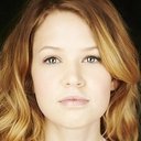Jenessa Grant als Fake Taylor