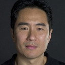 Anthony Brendan Wong als Virginia