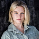 Jessie Diepeveen als Female Student #3