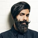 Paul Chowdhry als Restaurant Owner