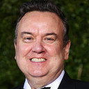 Richard McCabe als Priest