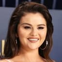 Selena Gomez als Lisa London