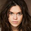 Sabrina Bartlett als Mickey
