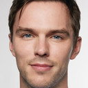 Nicholas Hoult als Steven Stelfox