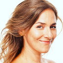 Denise Arregui als Claudia