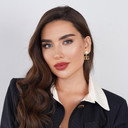Zahraa Sami als DR. Aloush