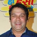 Suresh Menon als Subramaniyam