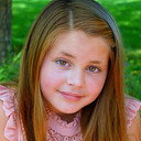 Gracie Ray Loveland als Stella