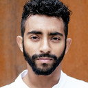 Peter D'Souza als VK Dancer 11