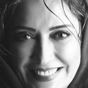 Shirin Bina als Nasrin