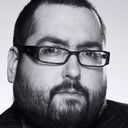 Ewen MacIntosh als Keith