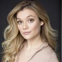 Amalia Williamson als Lola Gunderson