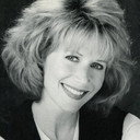Kristen Meadows als Diane