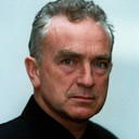 Paul Freeman als Governor Julius Agricola