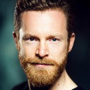 Barnaby Thompson als Young Theodore