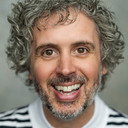 Colin Hubbard als Mick Irving