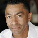 Darrell Foster als Police Sergeant