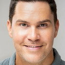 Ken Corsini als Self - Host / Contractor