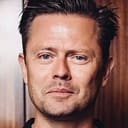 Fredrik Wikingsson als Self