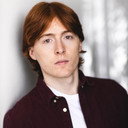 Adam House als Frank