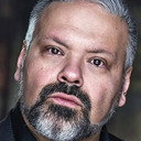 Eddie Bizarria als Town Crier/Bailiff