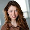 Sydney Sabiston als Val
