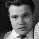Rauno Ketonen als Dr. Niilo Leino