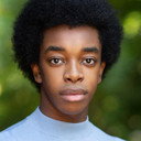 Devonté Sackitey als Nerd