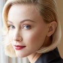 Sarah Gadon als Linda Christian
