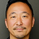 Joshua Kwak als Nick Kim